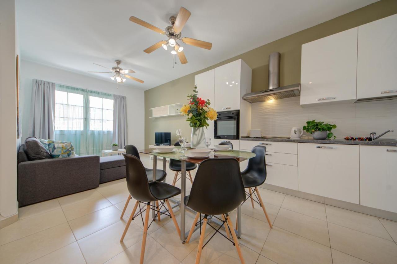 Azure Haven - Gzira Apartments And Penthouse By Shortletsmalta Exteriér fotografie