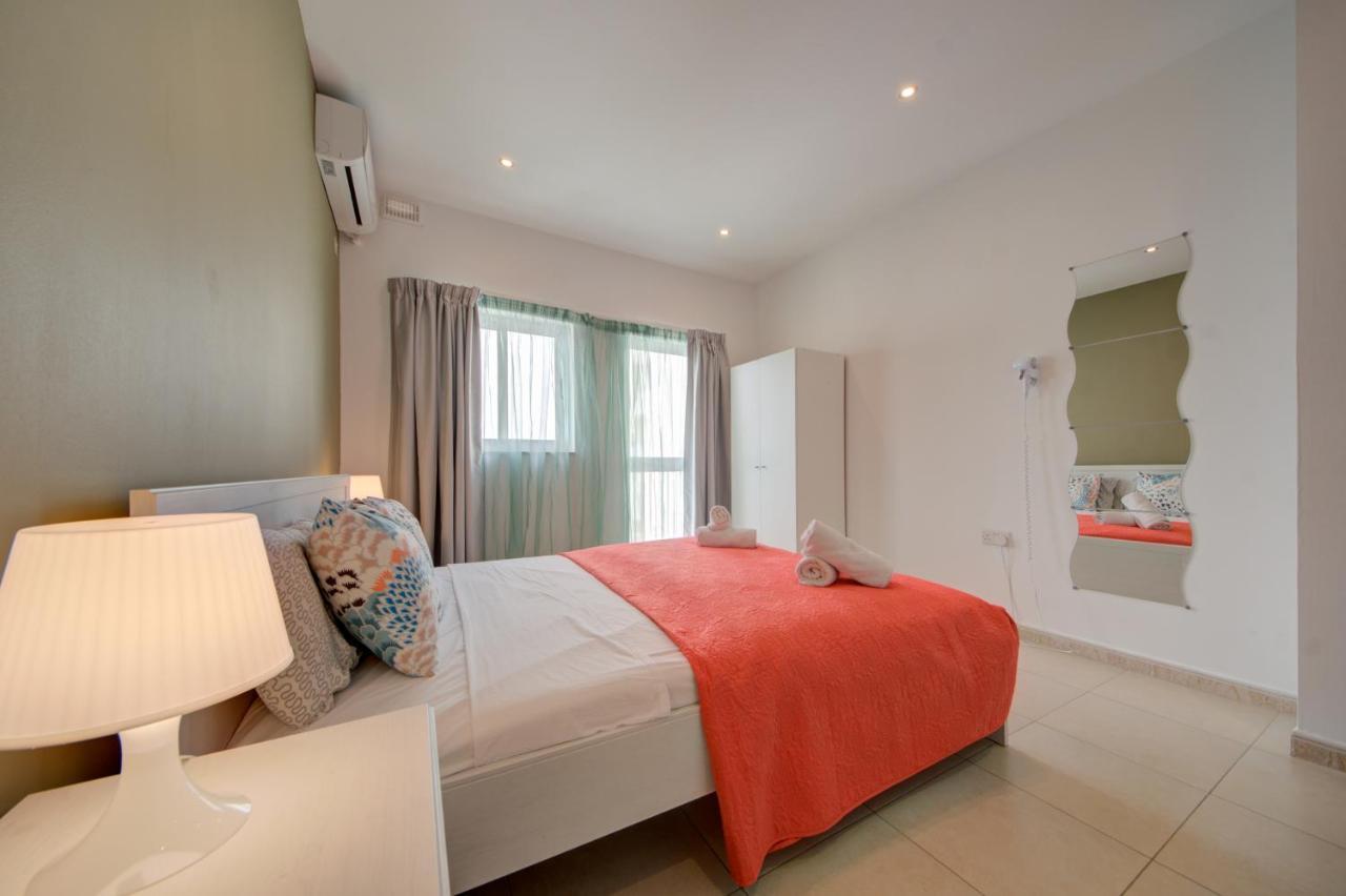 Azure Haven - Gzira Apartments And Penthouse By Shortletsmalta Exteriér fotografie