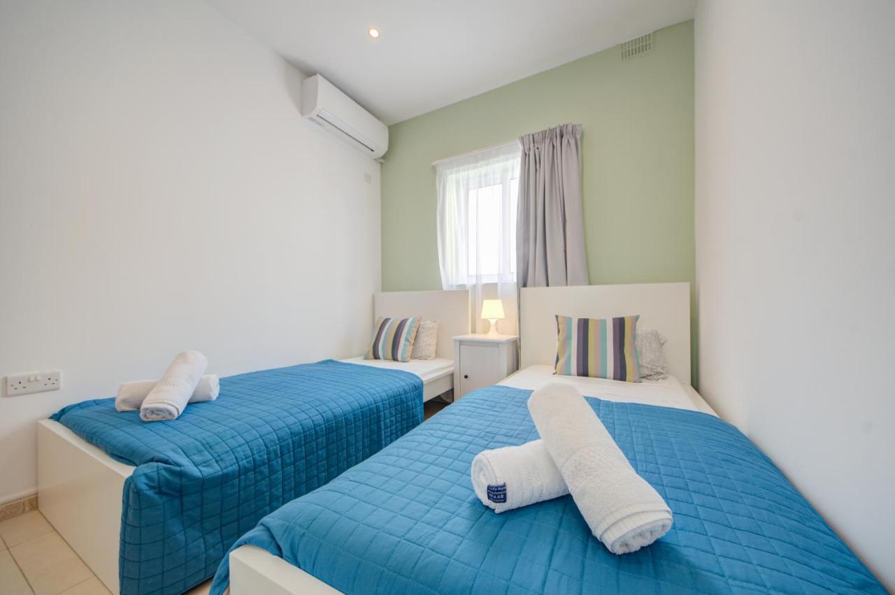 Azure Haven - Gzira Apartments And Penthouse By Shortletsmalta Exteriér fotografie
