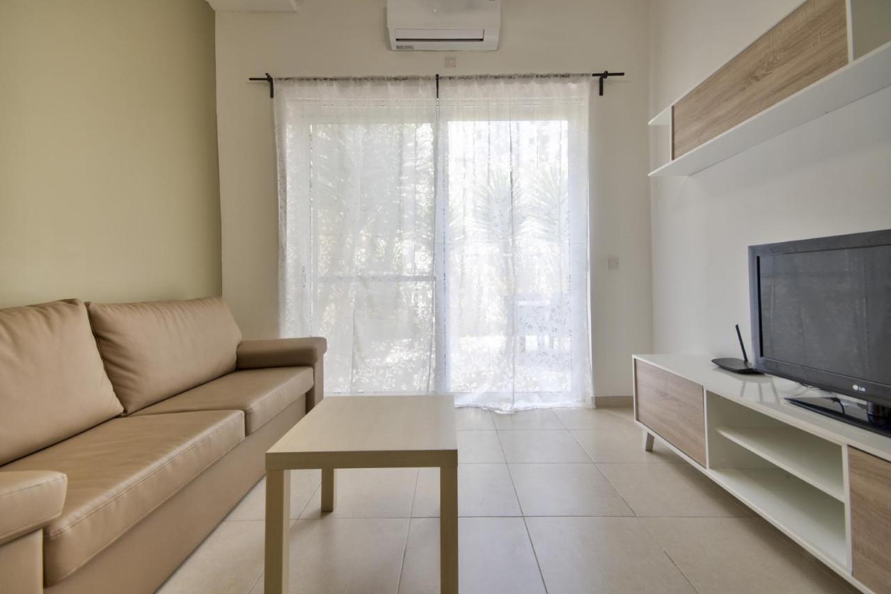 Azure Haven - Gzira Apartments And Penthouse By Shortletsmalta Exteriér fotografie